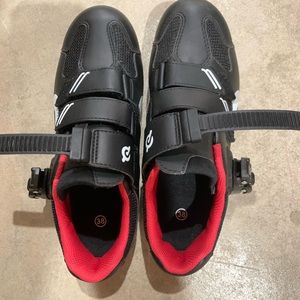 Peleton shoes size 38